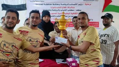 فوز الوفاق ممثلاً لأندية الحديدة في المسابقة الثقافية بالخوخة
