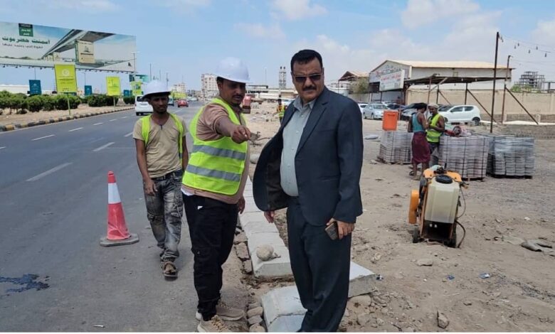 مدير عام المنصورة يثمن دور القطاع الخاص في تحسين الصورة الجمالية للمديرية 1 مدير عام المنصورة يثمن دور القطاع الخاص في تحسين الصورة الجمالية للمديرية