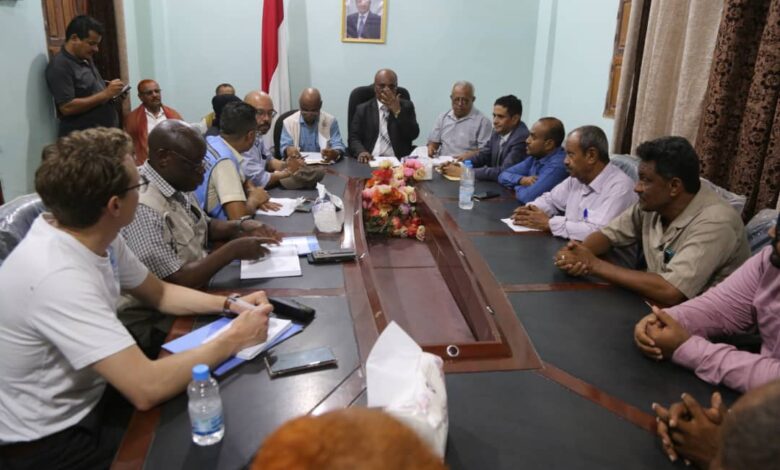 الحديدة.. السلطة المحلية تبحث مع "الأوتشا" الاحتياجات التنموية بالمحافظة 1 الحديدة.. السلطة المحلية تبحث مع منسق الأوتشا في اليمن الاحتياجات التنموية بالمحافظة