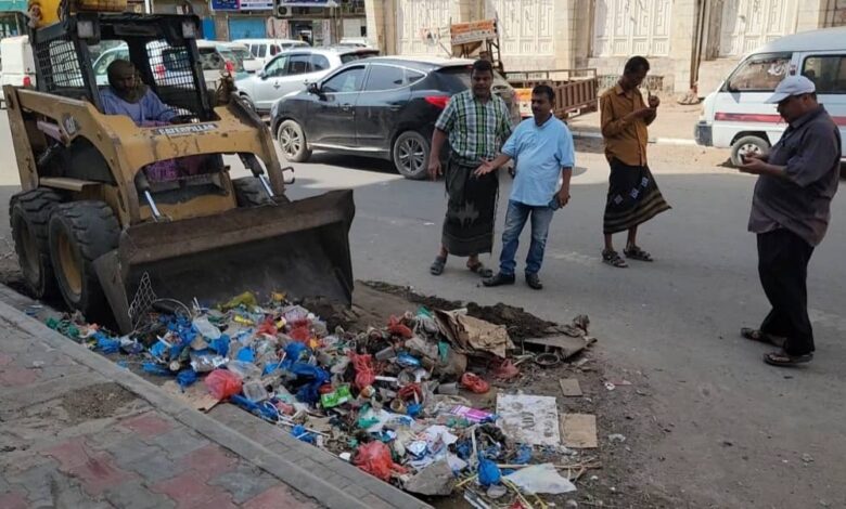 مدير المنصورة يؤكد استمرار حملة إزالة المظاهر المشوهة للحفاظ على المنظر العام