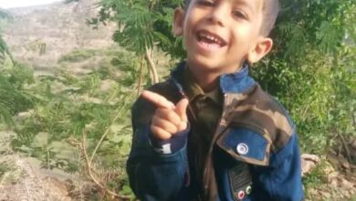 الصحفي "القادري" يطالب مليشيا الحوثي بإطلاق طفله المخفي قسريا