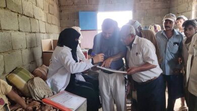الصحة في حيس تقدم عربة متنقلة بفريق طبي وعلاجات لأهالي قرية البغُيل بالجرّاحي