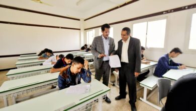 نائب وزير التربية يدشن اختبارات القبول بمجمع المتفوقين في مأرب 5 نائب وزير التربية يدشن اختبارات القبول بمجمع المتفوقين في مأرب
