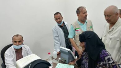 تدشين مخيم مجاني للعيون في المخا
