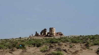 الحديدة.. انهيار القلعة الأثرية بمنطقة الجاح وسط إهمال حوثي