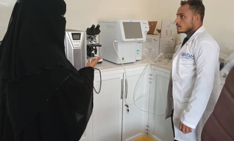مكتب صحة المخا يرفد المراكز الصحية باجهزة طبية لمواجهة الكوليرا 1 مكتب صحة المخا يرفد المراكز الصحية باجهزة طبية لمواجهة الكوليرا