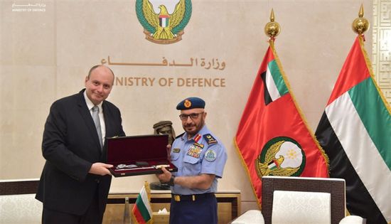 بلغاريا تكرم قائد القوات الجوية الإماراتية بوسام الشرف 1 بلغاريا تكرم قائد القوات الجوية الإماراتية بوسام الشرف