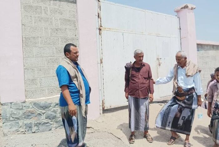 مدير عام الوازعية يتابع أوضاع قسم شرطة الظرّيفة ومدرسة بلقيس خلال زيارة ميدانية 1 مدير عام الوازعية يتابع أوضاع قسم شرطة الظرّيفة ومدرسة بلقيس خلال زيارة ميدانية