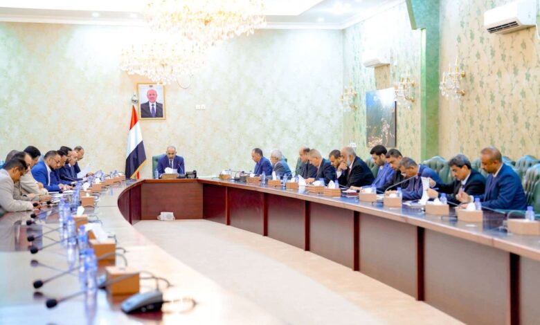 لجنة الإيرادات السيادية والمحلية تستعرض جهود استقرار الصرف وتعزيز الإيرادات 1 لجنة الإيرادات السيادية والمحلية تستعرض جهود استقرار الصرف وتعزيز الإيرادات