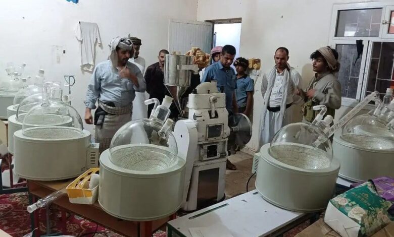 الأمن اليمني يطيح بمصنع حوثي لإنتاج الكبتاجون والشبو في المهرة
