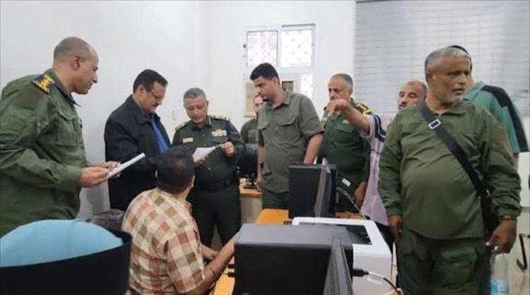 عدن.. ضبط شبكة تزوير وثائق رسمية في مركز الأحوال المدنية بالمنصورة
