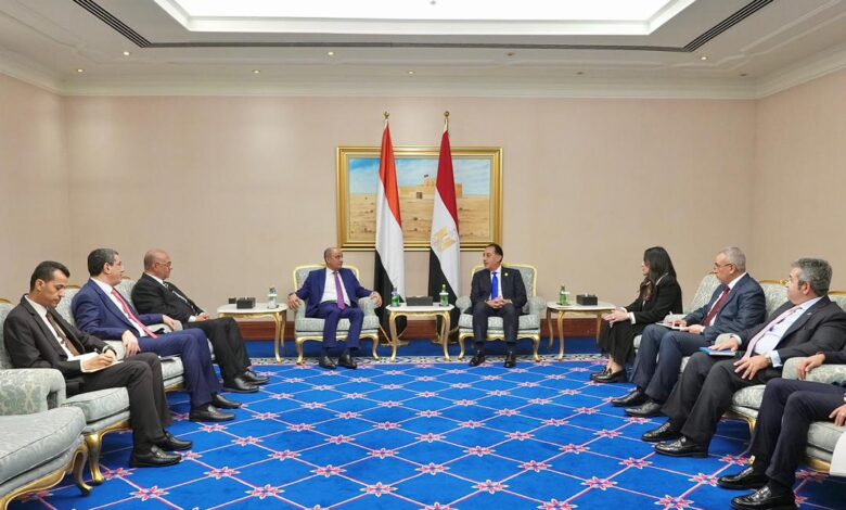 رئيس الوزراء يبحث مع نظيره المصري تعزيز التعاون وحماية الملاحة في البحر الأحمر 1 رئيس الوزراء يبحث مع نظيره المصري تعزيز التعاون وحماية الملاحة في البحر الأحمر