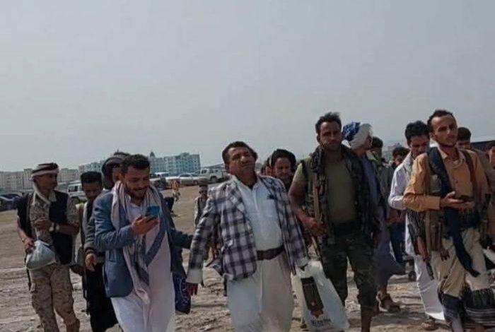 إب.. مصير مجهول يلاحق شيخاً موالياً للحوثي بعد اختطافه في القاعدة