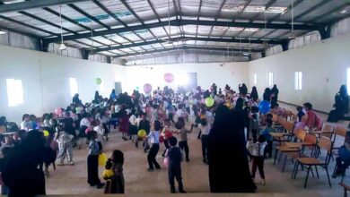 مدرسة الزهراء تقيم فعالية بمناسبة اليوم العالمي للطفولة في موزع