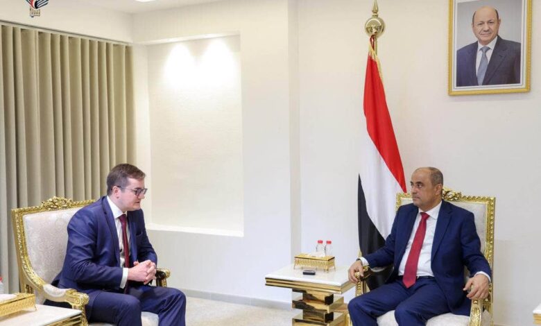 بن بريك يدعو روسيا لتوسيع استثماراتها في اليمن وتعزيز الشراكة الاقتصادية