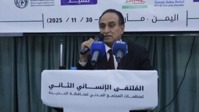 أبو الغيث يشدد على ضرورة تعزيز العمل الإنساني في الحديدة