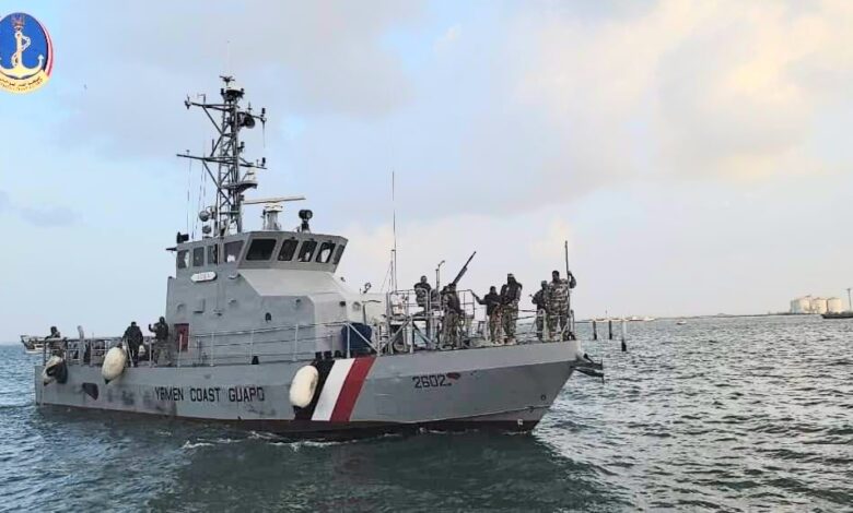 خفر السواحل اليمنية: سفينة تجارية تطلق النار على صيادين قبالة باب المندب 1 خفر السواحل اليمنية: سفينة تجارية تطلق النار على صيادين قبالة باب المندب