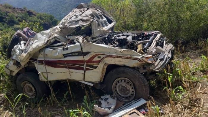 مصرع ثلاثة من أسرة واحدة في حادث مأساوي بالمحويت