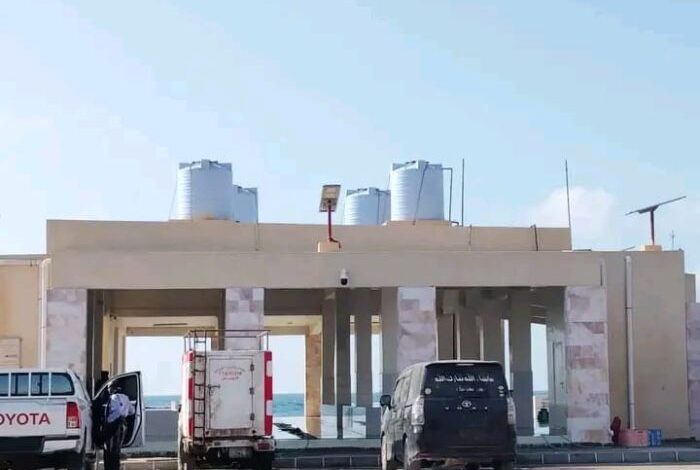 تعز.. تدشين مركز إنزال سمكي جديد في مديرية ذوباب