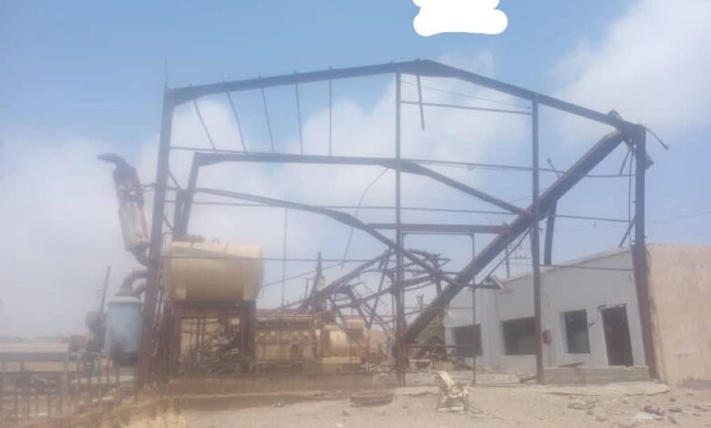 الحديدة.. مليشيا الحوثي تنهب ما تبقى من محطة كهرباء اللحية بعد إخراجها عن الخدمة
