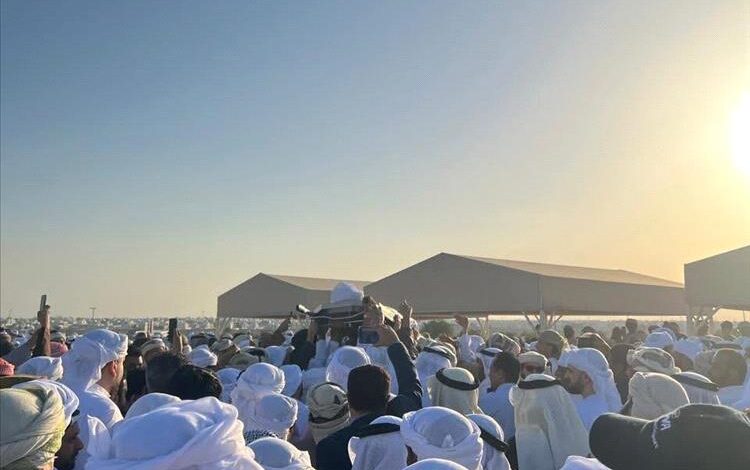 تشييع علي سالم البيض إلى مثواه الأخير في الإمارات 1 تشييع علي سالم البيض إلى مثواه الأخير في الإمارات