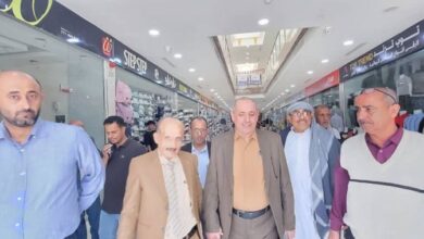 تعز.. المخلافي يفتتح مركزاً تجارياً جديداً ويتفقد مستشفى الأمراض النفسية