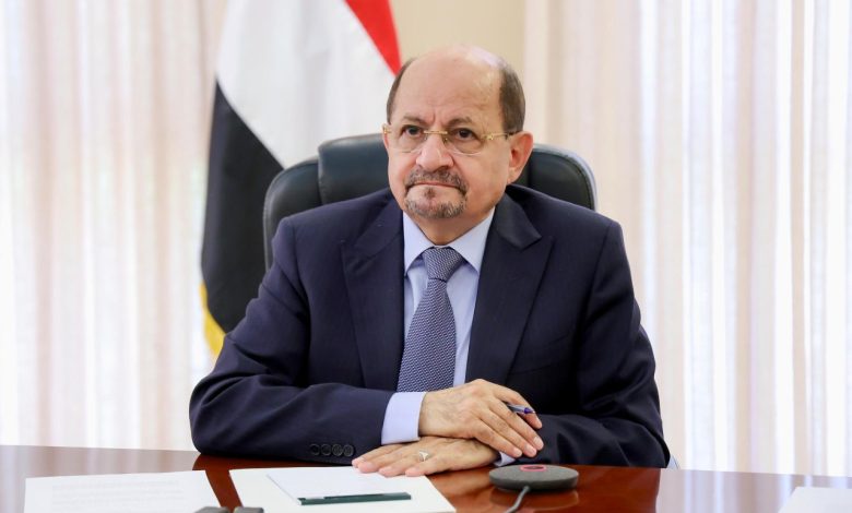 الزنداني أمام شركاء اليمن: الحكومة تدخل مرحلة مفصلية لإعادة ترتيب الوضع السياسي والعسكري