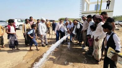 المخا.. افتتاح مشروع مياه جديد يخدم 380 أسرة في الزهاري