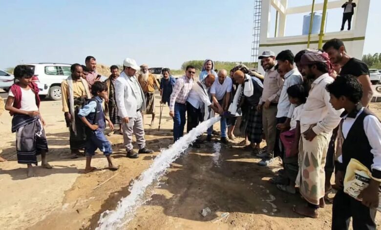المخا.. افتتاح مشروع مياه جديد يخدم 380 أسرة في الزهاري 1 المخا.. افتتاح مشروع مياه جديد يخدم 380 أسرة في الزهاري