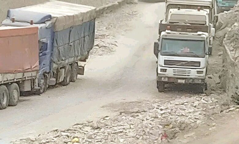 السلطة المحلية تعيد فتح نقيل هيجة العبد جنوب تعز 1 السلطة المحلية تعيد فتح نقيل هيجة العبد جنوب تعز