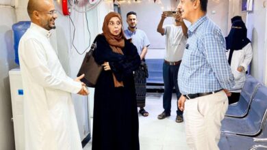 عدن.. افتتاح مخيم طبي مجاني في صيرة يوفر معاينات وأدوية للمواطنين