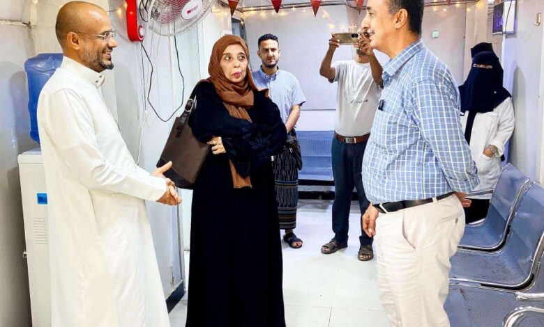 عدن.. افتتاح مخيم طبي مجاني في صيرة يوفر معاينات وأدوية للمواطنين 1 عدن.. افتتاح مخيم طبي مجاني في صيرة يوفر معاينات وأدوية للمواطنين