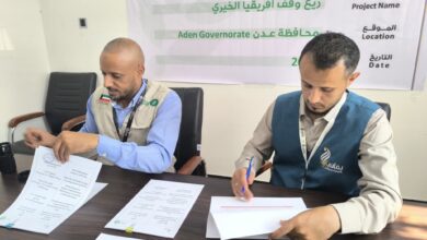 عدن.. إطلاق مشروع تعليمي يستهدف أكثر من 11 ألف طالب بالحقائب المدرسية في دار سعد