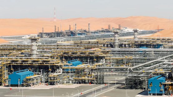 أبوظبي تعلن احتواء حريق في حقل شاه للغاز إثر هجوم بطائرة مسيرة 1 أبوظبي تعلن احتواء حريق في حقل شاه للغاز إثر هجوم بطائرة مسيرة