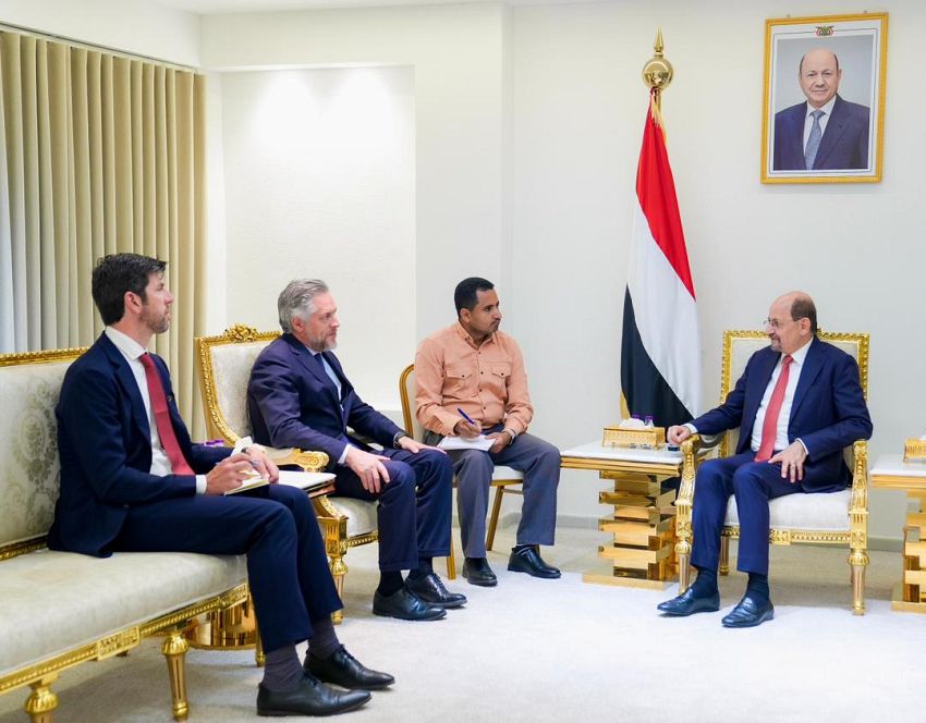 الزنداني يستعرض مع سفير الاتحاد الأوروبي أولويات الإصلاح ودعم الخدمات الأساسية