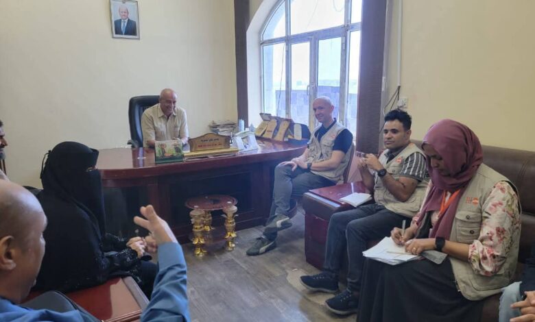 مدير المخا يبحث مع صندوق الأمم المتحدة للسكان احتياجات المتضررين من السيول 1 مدير المخا يبحث مع صندوق الأمم المتحدة للسكان احتياجات المتضررين من السيول