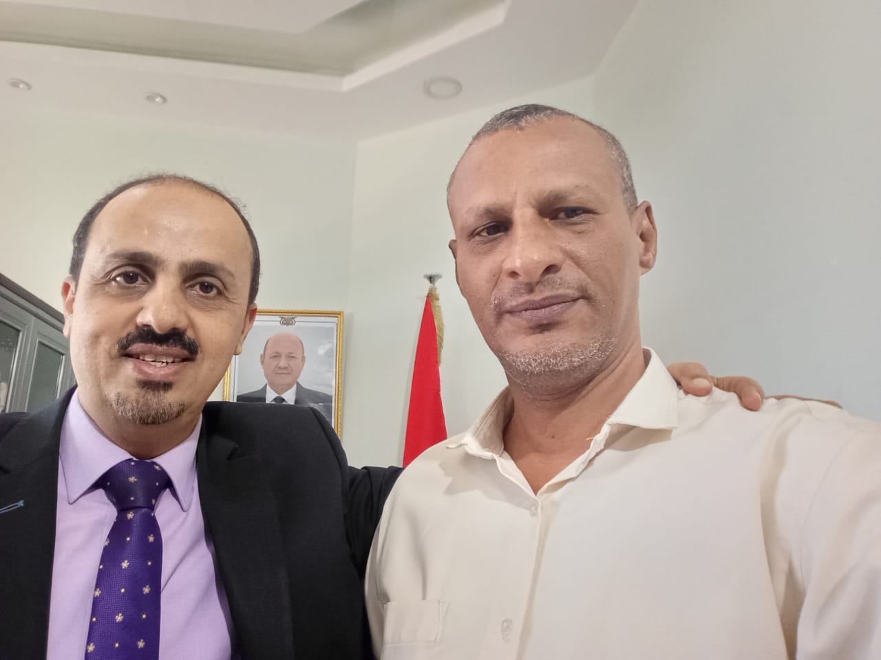 الإرياني يشدد على دعم الإعلام في الحديدة وتجاوز التحديات