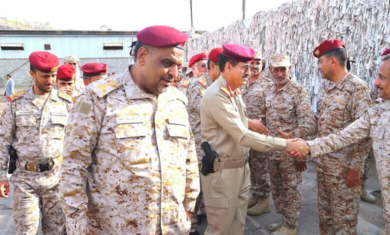 وزير الدفاع يؤكد من عدن: رفع كفاءة الإمداد والرعاية الطبية أولوية عاجلة 1 وزير الدفاع يؤكد من عدن: رفع كفاءة الإمداد والرعاية الطبية أولوية عاجلة