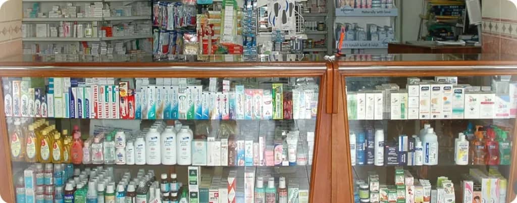 جبايات الحوثي تخنق الصيدليات في صنعاء وتهدد بإغلاقها