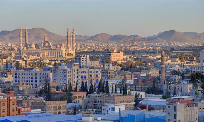 الحوثيون يفرضون إقامة جبرية على المستثمر اللكيمي بعد رفضه شراكة قسرية مع قيادي حوثي