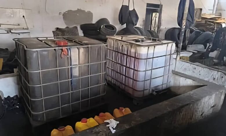 المكلا.. ضبط شبكة تهريب مشتقات نفطية ومصادرة مستودع غير قانوني في الريان