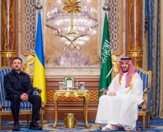 ولي العهد السعودي يبحث مع زيلينسكي فرص تطوير الشراكة بين الرياض وكييف