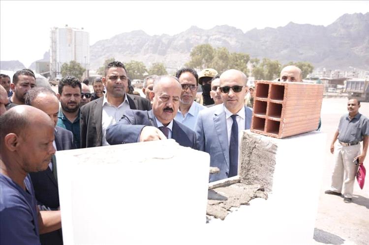 تدشين المرحلة الثانية لتطوير مداخل ميناء عدن