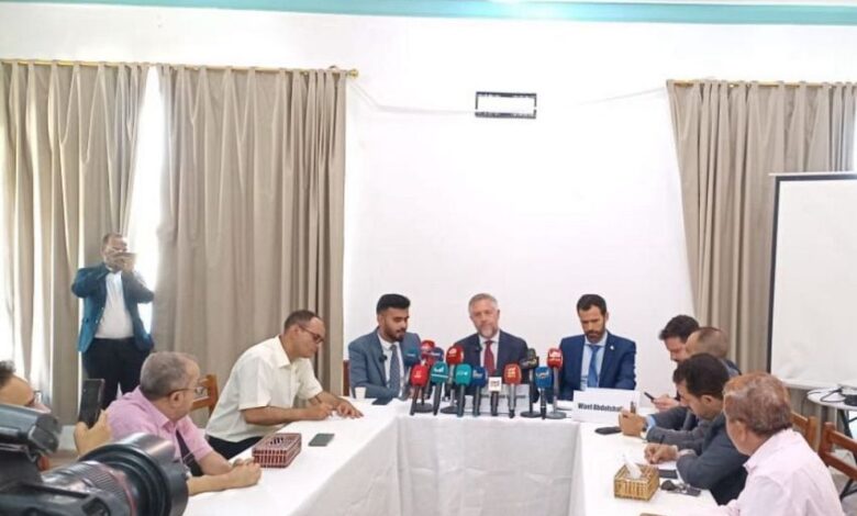 سفير الاتحاد الأوروبي يشيد بالحيوية المجتمعية في تعز ويؤكد دعم جهود التنمية