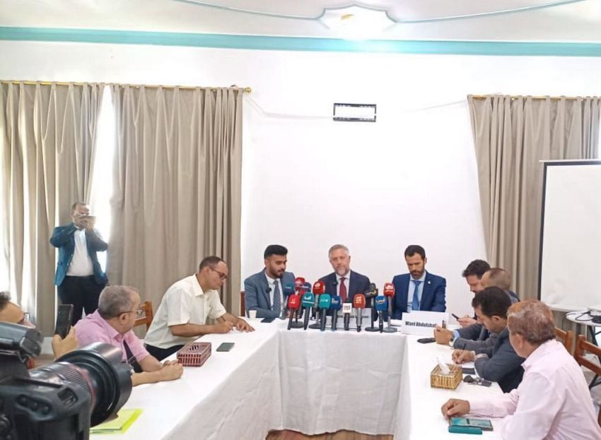 سفير الاتحاد الأوروبي يشيد بالحيوية المجتمعية في تعز ويؤكد دعم جهود التنمية