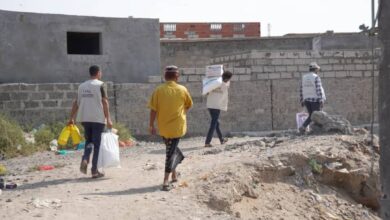 الحديدة.. إنسانية المقاومة تساند أسر الصيادين المفقودين بدعم غذائي عاجل 4 الحديدة.. إنسانية المقاومة تساند أسر الصيادين المفقودين بدعم غذائي عاجل