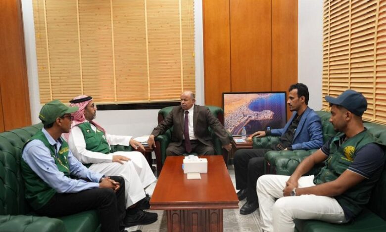 الخنبشي يستعرض تدخلات مركز الملك سلمان ويشيد بدوره في حضرموت 1 الخنبشي يستعرض تدخلات مركز الملك سلمان ويشيد بدوره في حضرموت