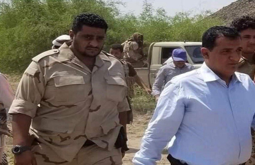 مقتل احد مرافقي الفتيح في اشتباكات امام المستشفى الميداني بالمخا 1 مقتل احد مرافقي مدير المخا