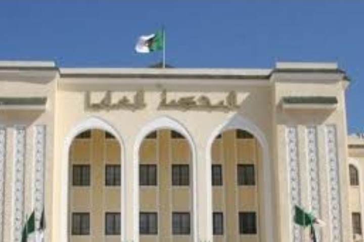 الجزائر..السجن 3 سنوات لبطل سابق بالمصارعة التحق بالإرهابيين 1 الجزائر..السجن 3 سنوات لبطل سابق بالمصارعة التحق بالإرهابيين