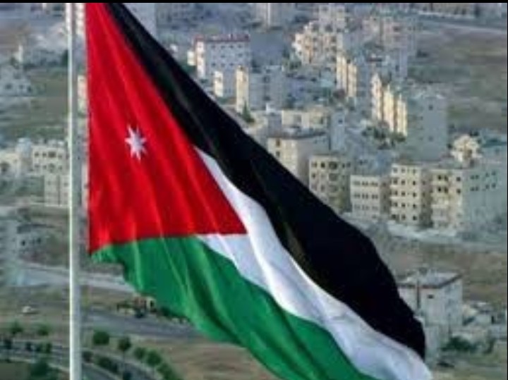 الأردن تصدر قرار يسمح للمصريين العبور بشاحناتهم الى الأردن بعد توقف دام 9 أشهر